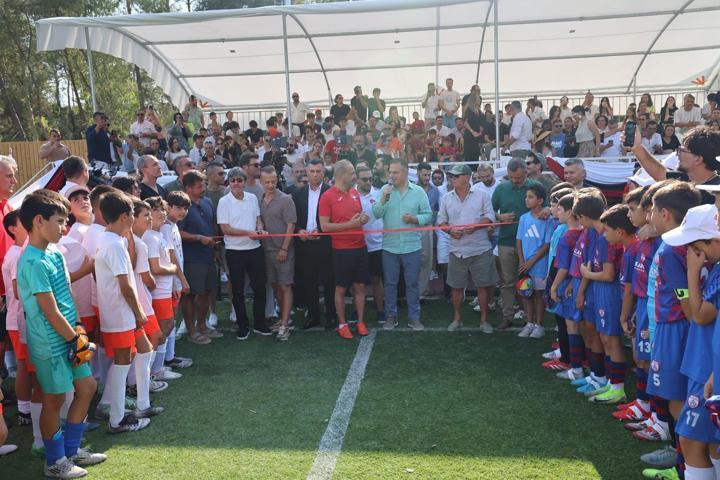 Yılmaz Erdoğanın yeni futbol sahasına sanat ve spor camiası akın etti Fatih Terim, Kıvanç Tatlıtuğ, Rıdvan Dilmen, Volkan Demirel...
