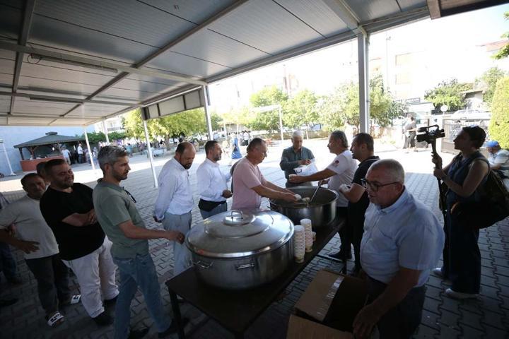 BEREKETİN SİMGESİ Dünyanın En Eski Tatlısı Olarak Biliniyor... Tarifi Yok Ancak Çok Önemli Bir Sırrı Var Ustası Lezzetli Aşurenin Püf Noktasını Açıkladı
