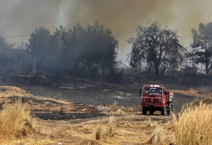 ANTALYA ORMAN YANGINI SON DURUM: Antalya ili orman yangınları (Aksu, Muratpaşa, Manavgat, Gazipaşa) söndürüldü mü