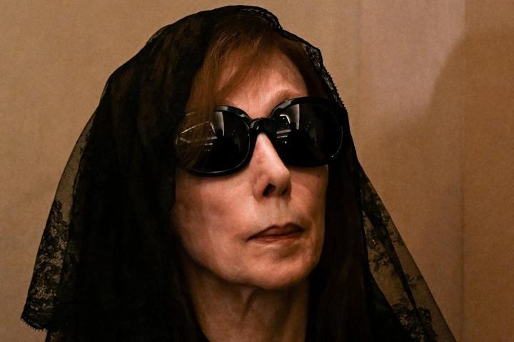 Bir ülke yasta Ziyad Rahbani’ye son veda: Lübnanın efsanevi sesi Feyruz, oğlunun cenaze töreninde görüntülendi