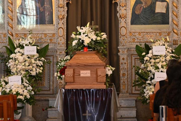 Bir ülke yasta Ziyad Rahbani’ye son veda: Lübnanın efsanevi sesi Feyruz, oğlunun cenaze töreninde görüntülendi