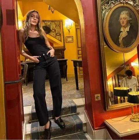 Sinem Kobalın Paristen Paylaştığı Fotoğraflar Beğeni Yağmuruna Tutuldu