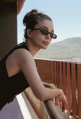 Damla Sönmezden Nefes Kesen Tatil Paylaşımı: Kusursuz Fiziğine Yorum Yağdı