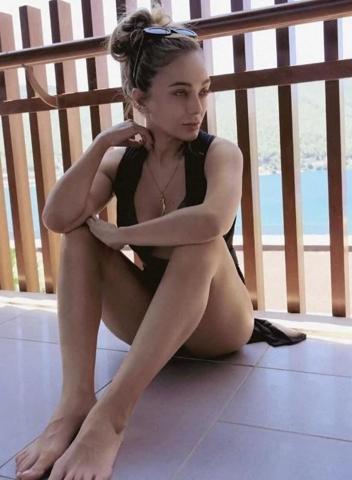 Damla Sönmezden Nefes Kesen Tatil Paylaşımı: Kusursuz Fiziğine Yorum Yağdı