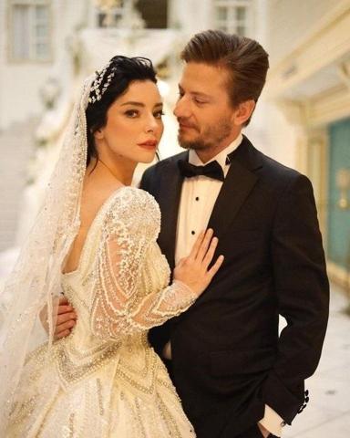 Merve Boluğurun eski eşiydi Mert Aydın Jennifer Lopez konserinde evlilik teklifi etti