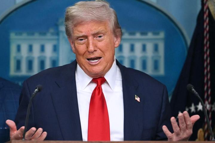 Putin ile görüşme öncesi Trump: İki dakikada anlarım