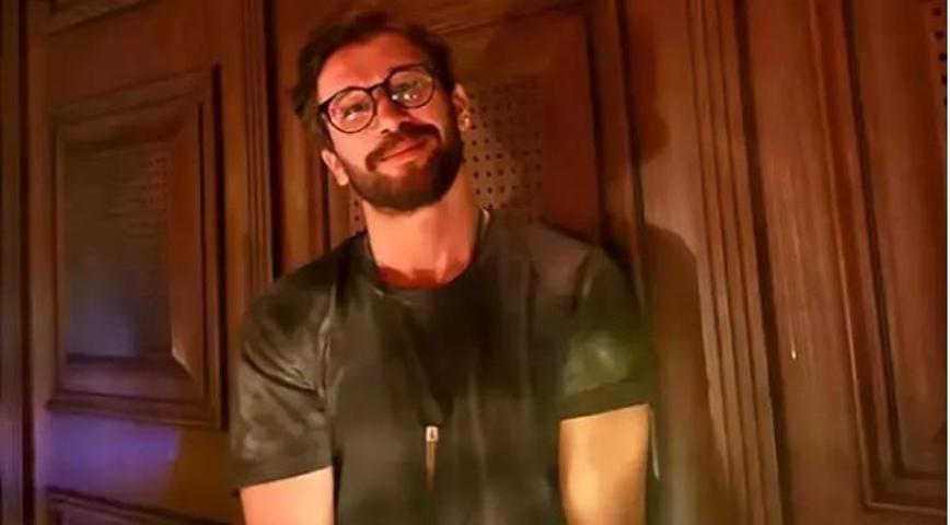 Adem Kılıççı’dan Vefa Dolu Hareket: Survivor Kupasını Armağan Ettikten Sonra Arkadaşını Hastanede Ziyaret Etti
