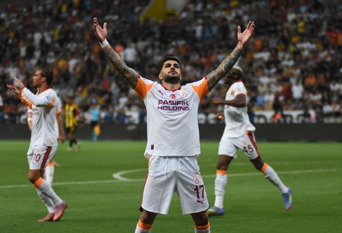 Galatasaraya, Şampiyonlar Ligi maçları öncesi UEFAdan kötü haber