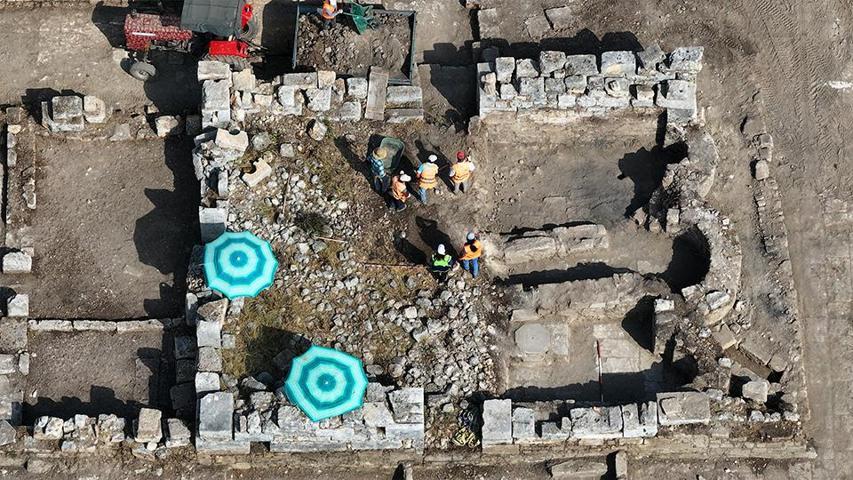6 MEDENİYETLİK SIR Helenistik’ten Osmanlı’ya: Sillyon’un gizemli ana caddesi keşfedildi