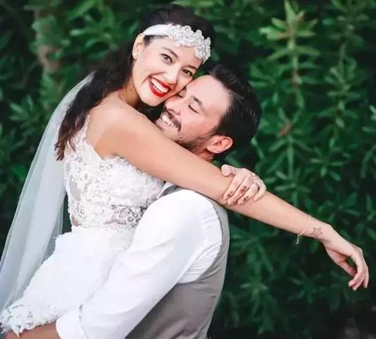 8 yıllık evlilik resmen bitti Pelin Akil ile Anıl Altan boşandı