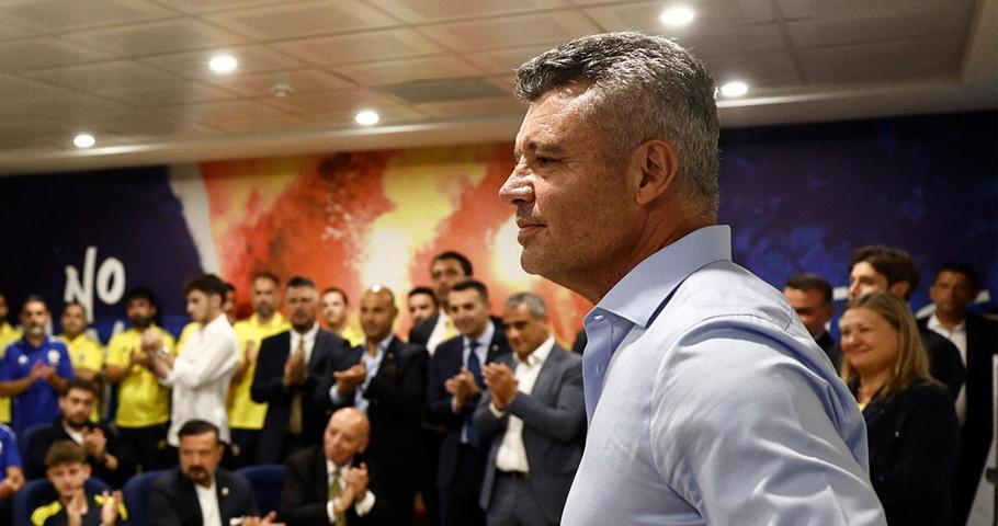 Fenerbahçede kritik toplantı Sadettin Saran, Tedescoyla görüşecek...