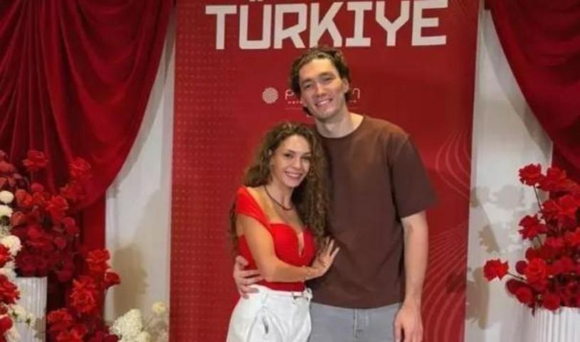 Ebru Şahin ve Cedi Osman’dan Romantik Paylaşım Beğeniler Yağdı