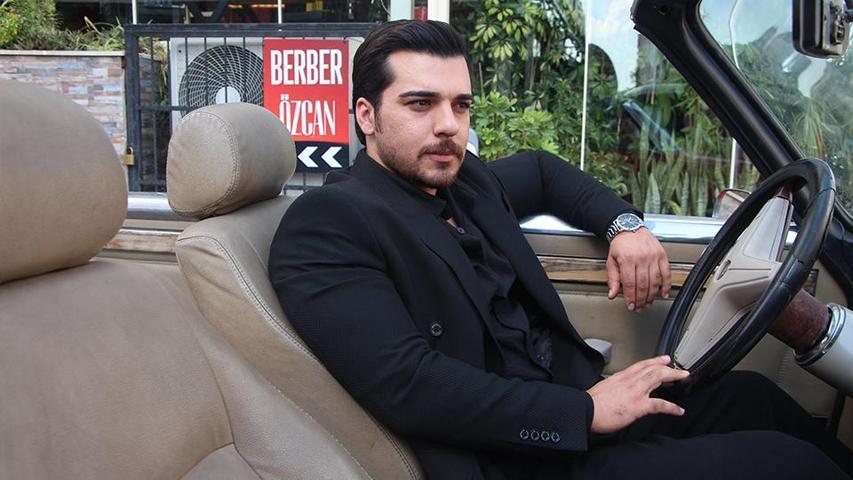 Adana’nın Eşref Tek’i: Hakan Solmazyüz sosyal medyada gündem oldu