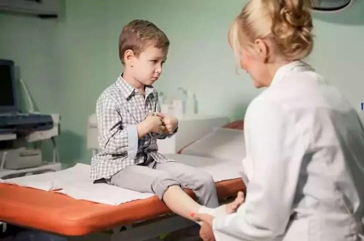 Çocuğunuzda Sırt ve Bel Ağrısı Varsa, Hemen Doktora Başvurun Uzmanlardan Kritik Uyarı