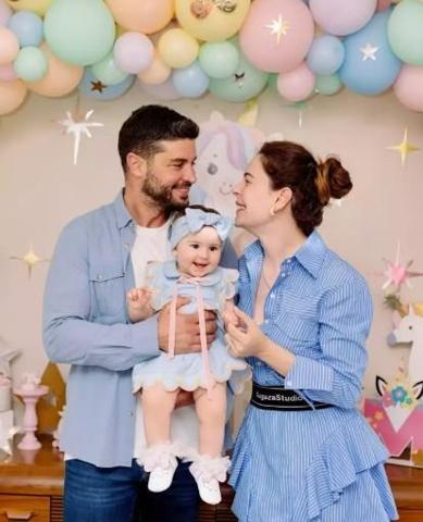 Ünlülerden 29 Ekim Cumhuriyet Bayramı Paylaşımları Kırmızı-Beyaz Coşku Sanal Medyayı Sardı