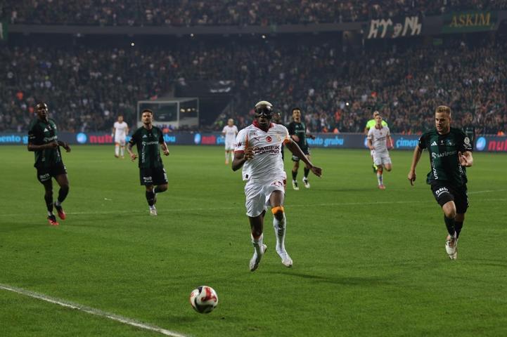 Galatasarayda Okan Buruka Icardi eleştirisi: Yüke dönüştü