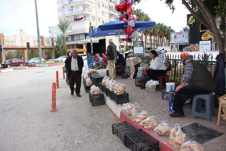 Ormanda sağanak yağmur altında kendiliğinden yetişiyor, kilogramı 350 TLden satılıyor