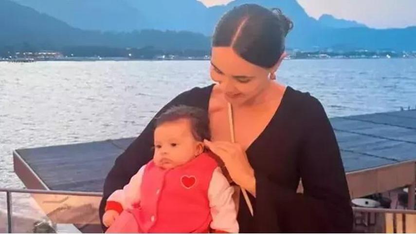 Zeynep Demirel’in Minik Kızı Yasmin Büyüyor Yeni Paylaşımı Sanal Medyada İlgi Odağı Oldu