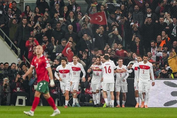 Bulgaristan medyası, Türkiye mağlubiyetini böyle değerlendirdi: Timsahın ağzına düştük