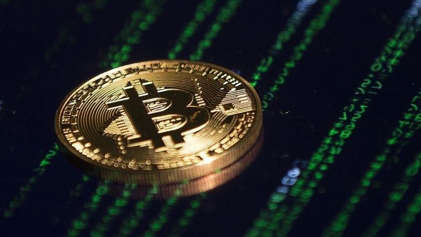 7 ay sonra bir ilk Bitcoin çakıldı...