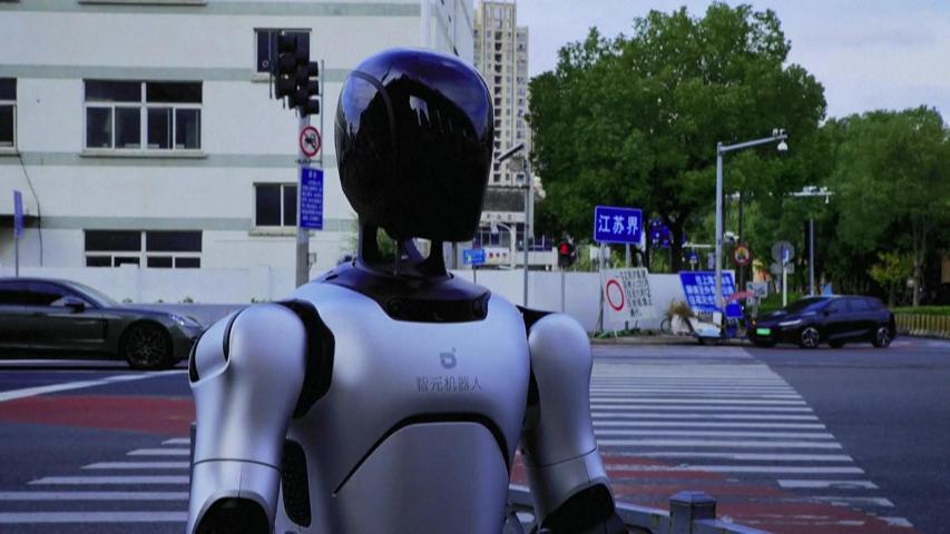 İnsansı robot, Guinness rekoru kırdı 106 kilometrelik tarihi yolculuk...