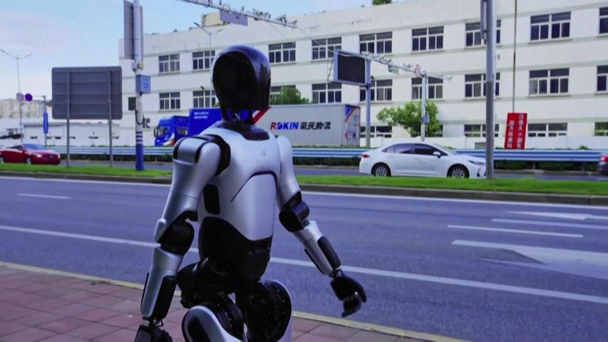 İnsansı robot, Guinness rekoru kırdı 106 kilometrelik tarihi yolculuk...