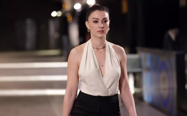Burcu Özberk’ten kahreden haber Acı kaybını sanal medyadan duyurdu