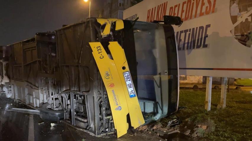 İstanbul sular altında: Ev ve iş yerlerini su bastı Çekmeköy’de İETT faciası