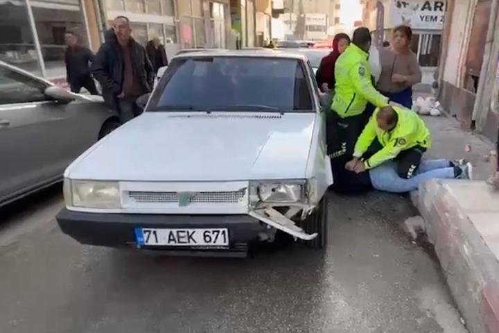 Film sahnelerini aratmayan kovalamaca Ehliyetsiz sürücü ortalığı birbirine kattı