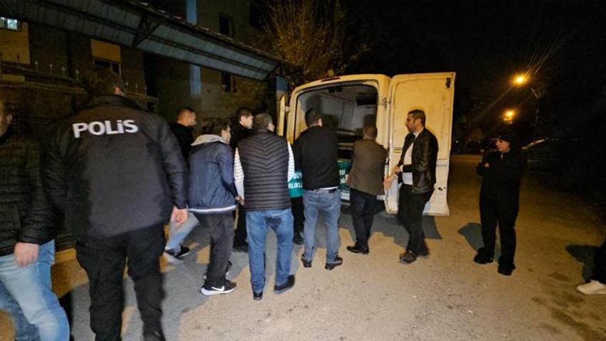 Adanada aile faciası İki çocuğunu öldürüp, intihar etti