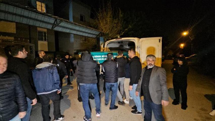 Adanada aile faciası İki çocuğunu öldürüp, intihar etti