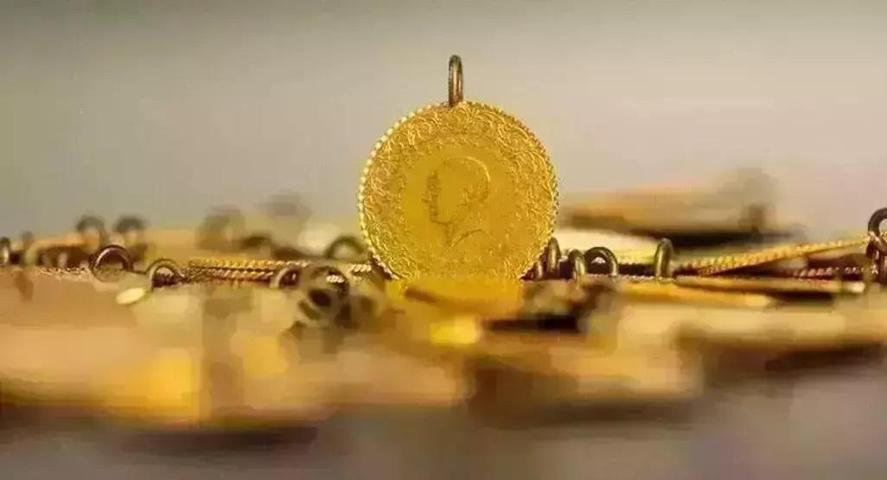 26 ARALIK 2025 CANLI ALTIN FİYATLARI: Gram Altın Ne Kadar Çeyrek Altın, Yarım Altın, Cumhuriyet Altını Ne Kadar Haftanın son işlem günü altın fiyatları