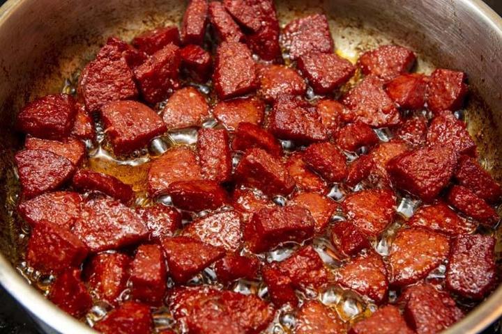 KANSEROJEN GIDALAR Listelendi Severek Yiyorsunuz Ama Kanseri Tetikliyor Sigara ve Asbest Kadar Tehlikeli