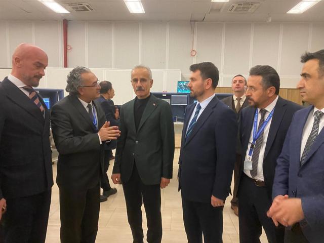 Bakan Uraloğlu tek tek anlattı 2025 gökyüzünde rekorlar yılı oldu
