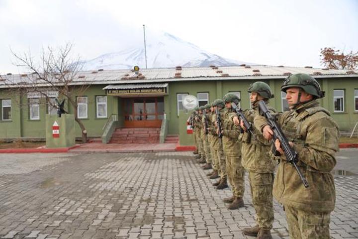 Mehmetçik yeni yıla vatan nöbetinde girdi