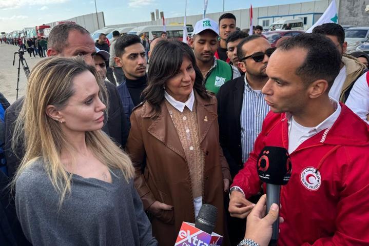 Angelina Jolieden Refaha ziyaret: Gazze sınırına gitti