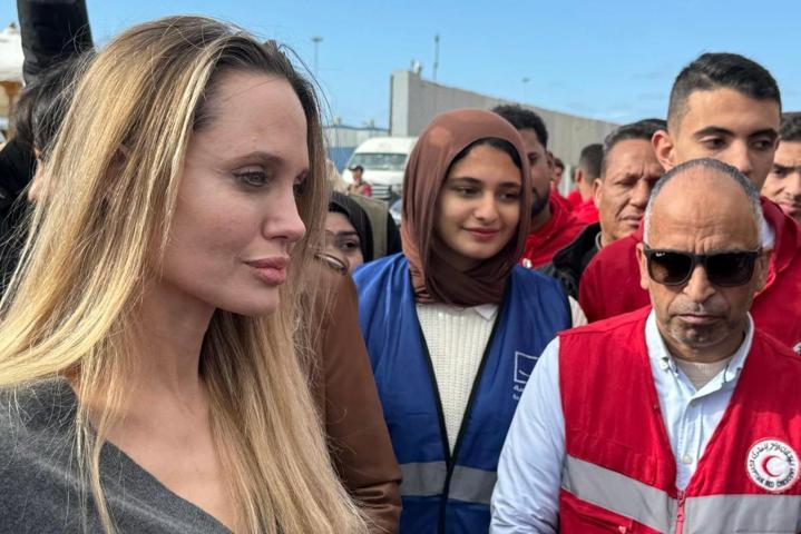 Angelina Jolieden Refaha ziyaret: Gazze sınırına gitti