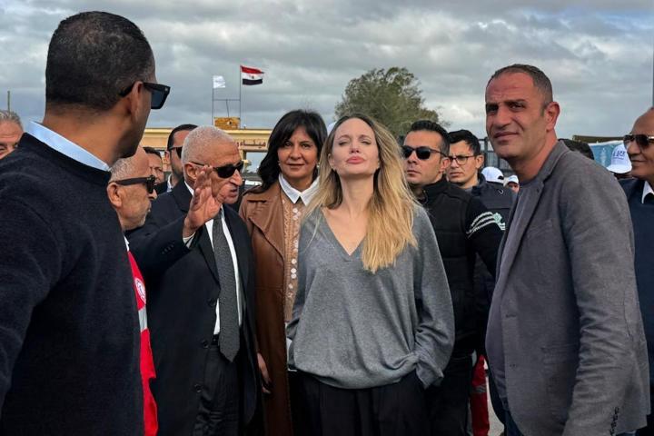 Angelina Jolieden Refaha ziyaret: Gazze sınırına gitti