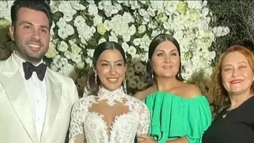 Sibel Can’dan torun mutluluğuna milyon dolarlık jest