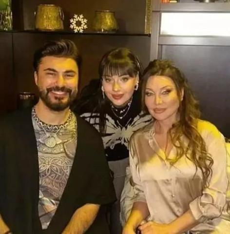 Kızının Tedavi Süreci Tamamlandı Umut Akyürek’ten Çarpıcı Uyarı: “Tehlike Sadece Bizim Evimizde Değil”