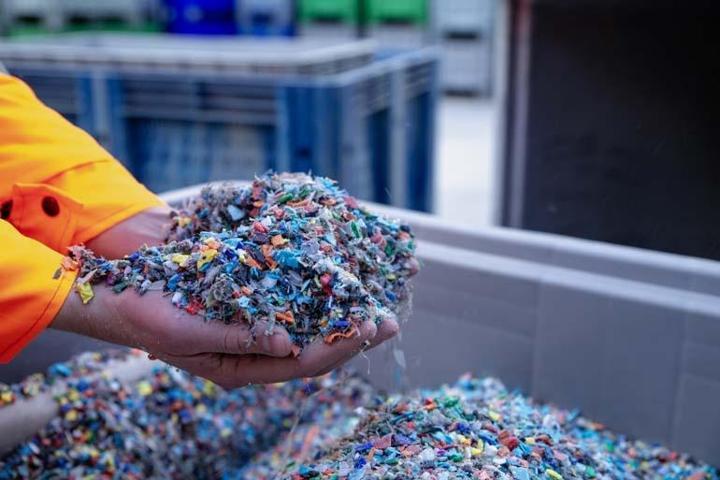 Hem Doğayı Hem İlacı Öldürüyor Her Yıl Bir Kredi Kartı Büyüklüğünde Plastik Yutuyoruz Mikroplastiklerin Bilinmeyen Bir Zararı Daha