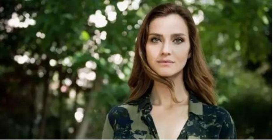 İrem Helvacıoğlu, Kızıyla Yeni Bir Kare Paylaştı Annelik Heyecanı Yaşıyor