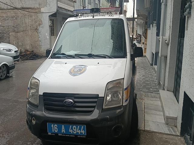 Kurt postunda bir cani Boşanma sürecindeki eşini göğsünden ve karnından vurdu