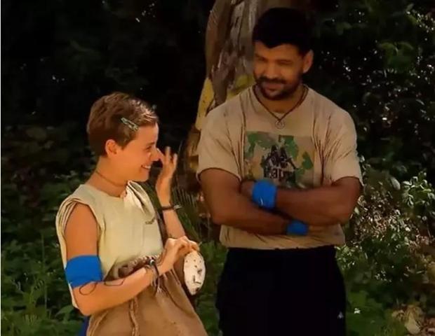 Survivor 2026’da Duygusal Anlar: Serhan Onat’ın Lina’ya Verdiği Hediye Gözyaşlarına Sebep Oldu