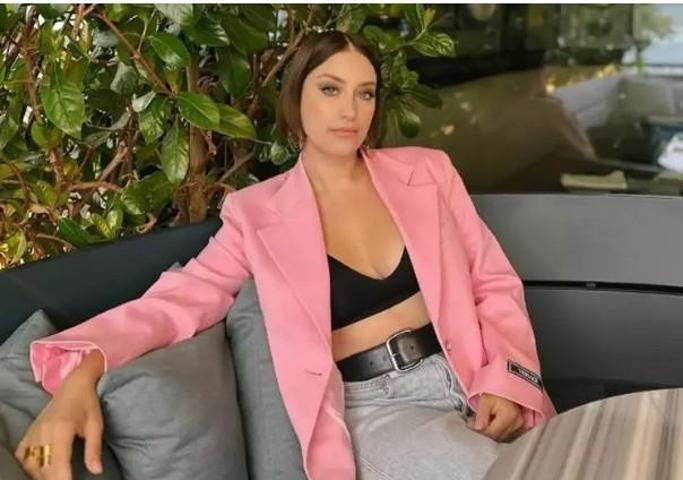 Hazal Kayadan Diş Estetiği Açıklaması: Yeniden Yaptırdım, Canım Çok Yandı