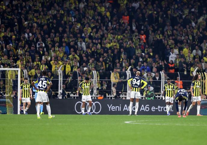 Fenerbahçenin puan kaybı sonrası net değerlendirme: Tedescoya santrfor gerek