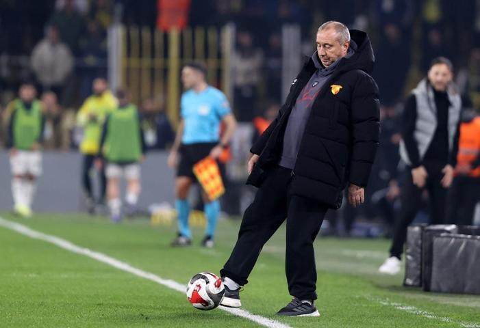 Fenerbahçenin puan kaybı sonrası net değerlendirme: Tedescoya santrfor gerek