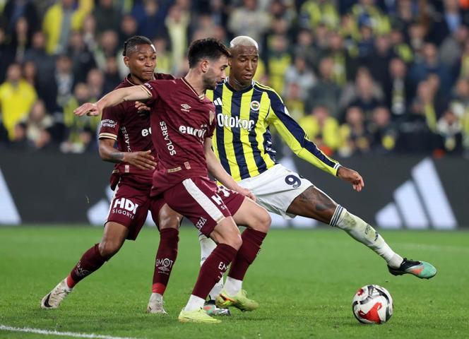Fenerbahçenin puan kaybı sonrası net değerlendirme: Tedescoya santrfor gerek