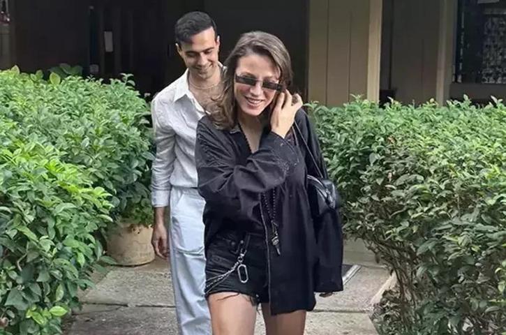 Rutinini bozmadı Mert Demir, Serenay Sarıkayaya olan aşkını bakın nasıl gösterdi ROMANTİZMİN KİTABINI YAZIYOR