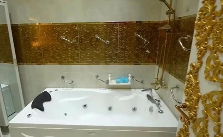 4 yıl önce 18 kilo altınım var demişti SARI FIRTINA UÇTU KOBRA MURATIN GELİRİ DE FIRLADI